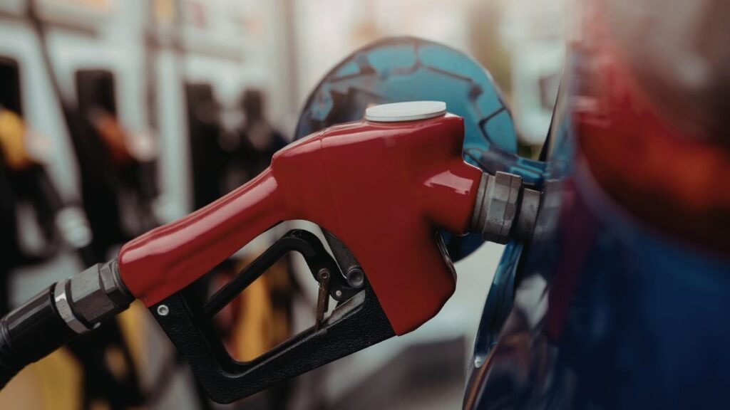 Descuento de $300 por Litro - Jumbo Anuncia Beneficio para Clientes Ante el Alza de Combustibles